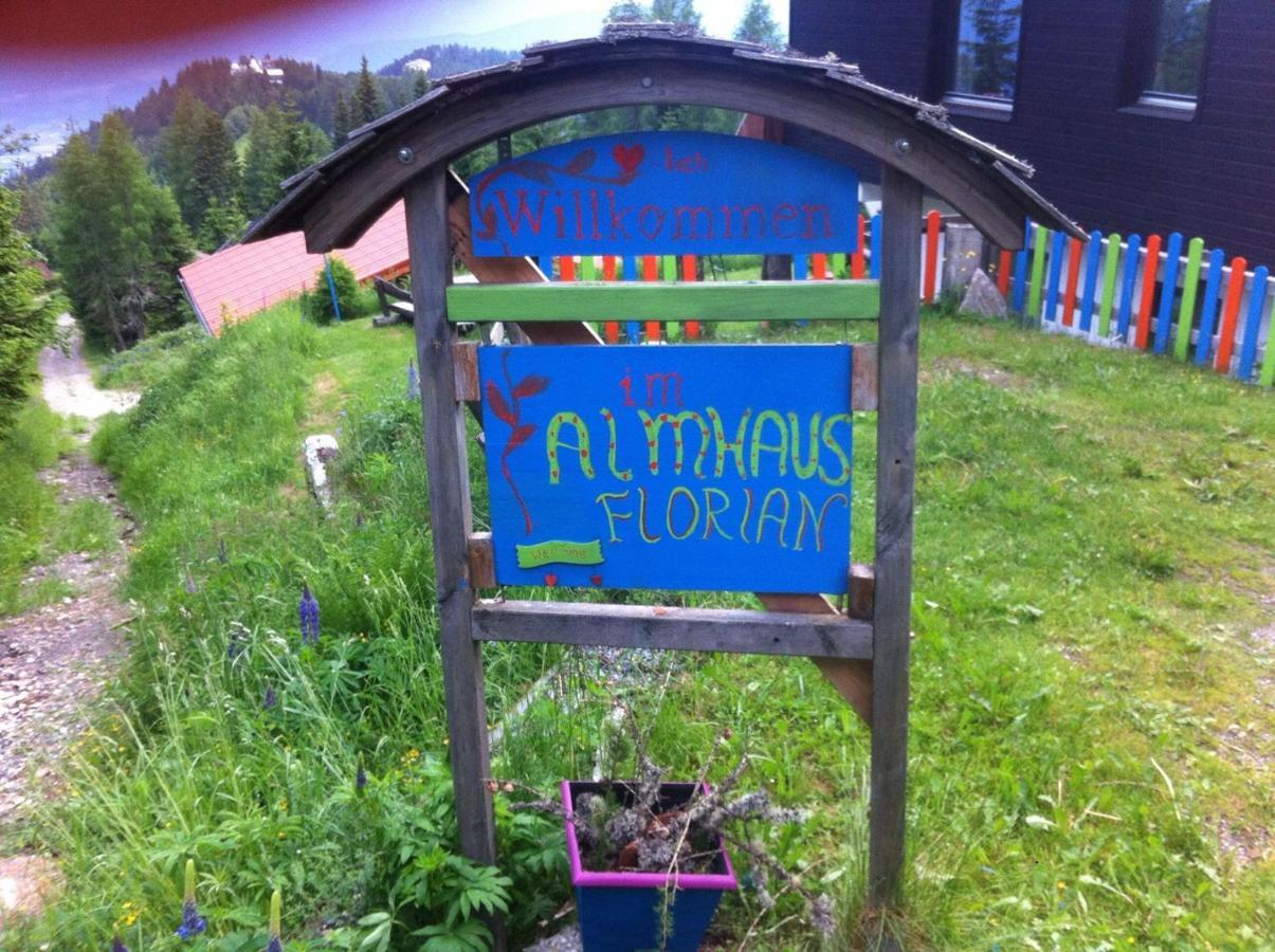 Almhaus Florian Appartement Treffen Buitenkant foto